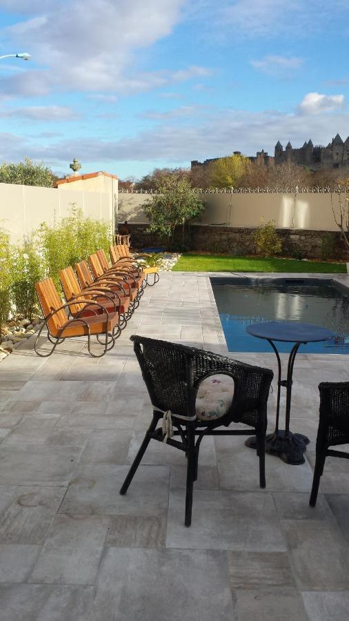 Sur Le Quai Bed & Breakfast
